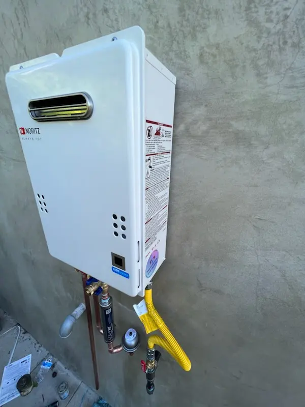 Tankless water heater installation for Lakeview homes